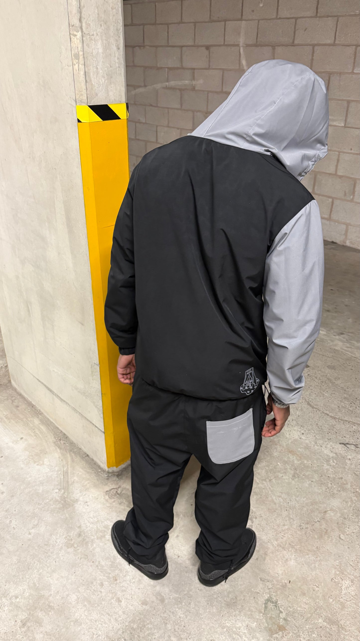 Unarchived windbreaker tracksuit